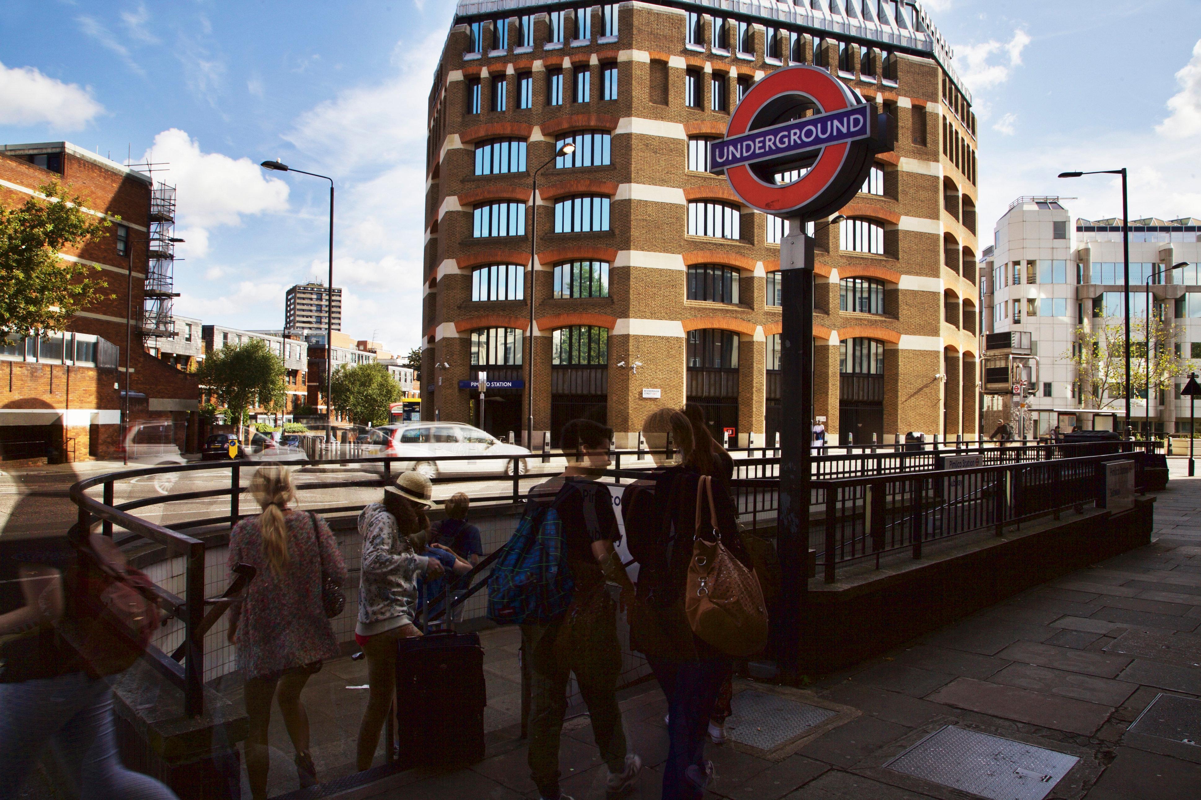 Holiday Inn Express London Victoria By Ihg Exterior foto