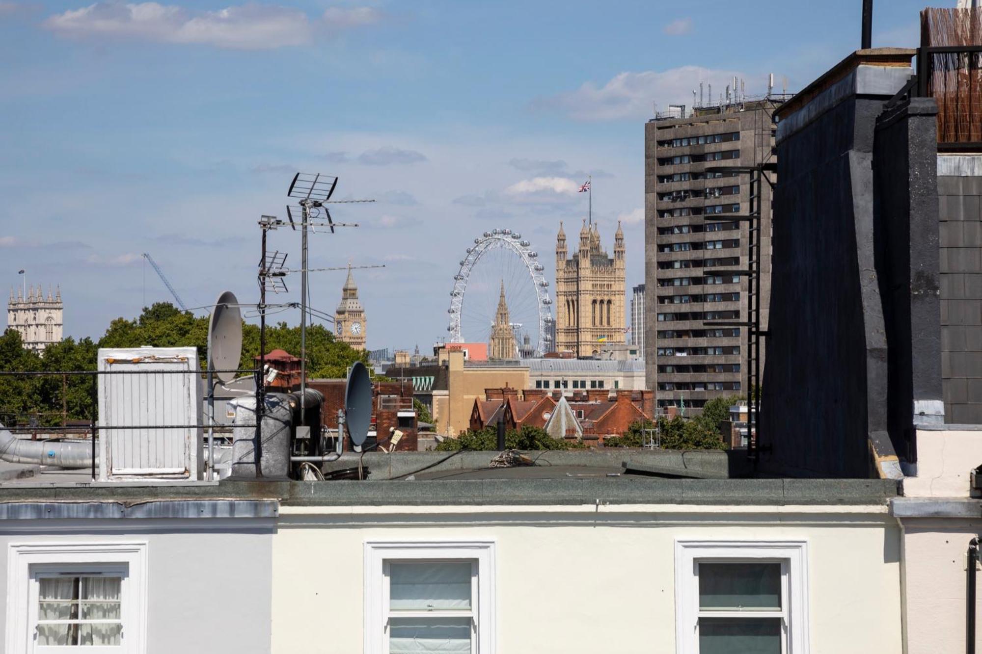 Holiday Inn Express London Victoria By Ihg Exterior foto