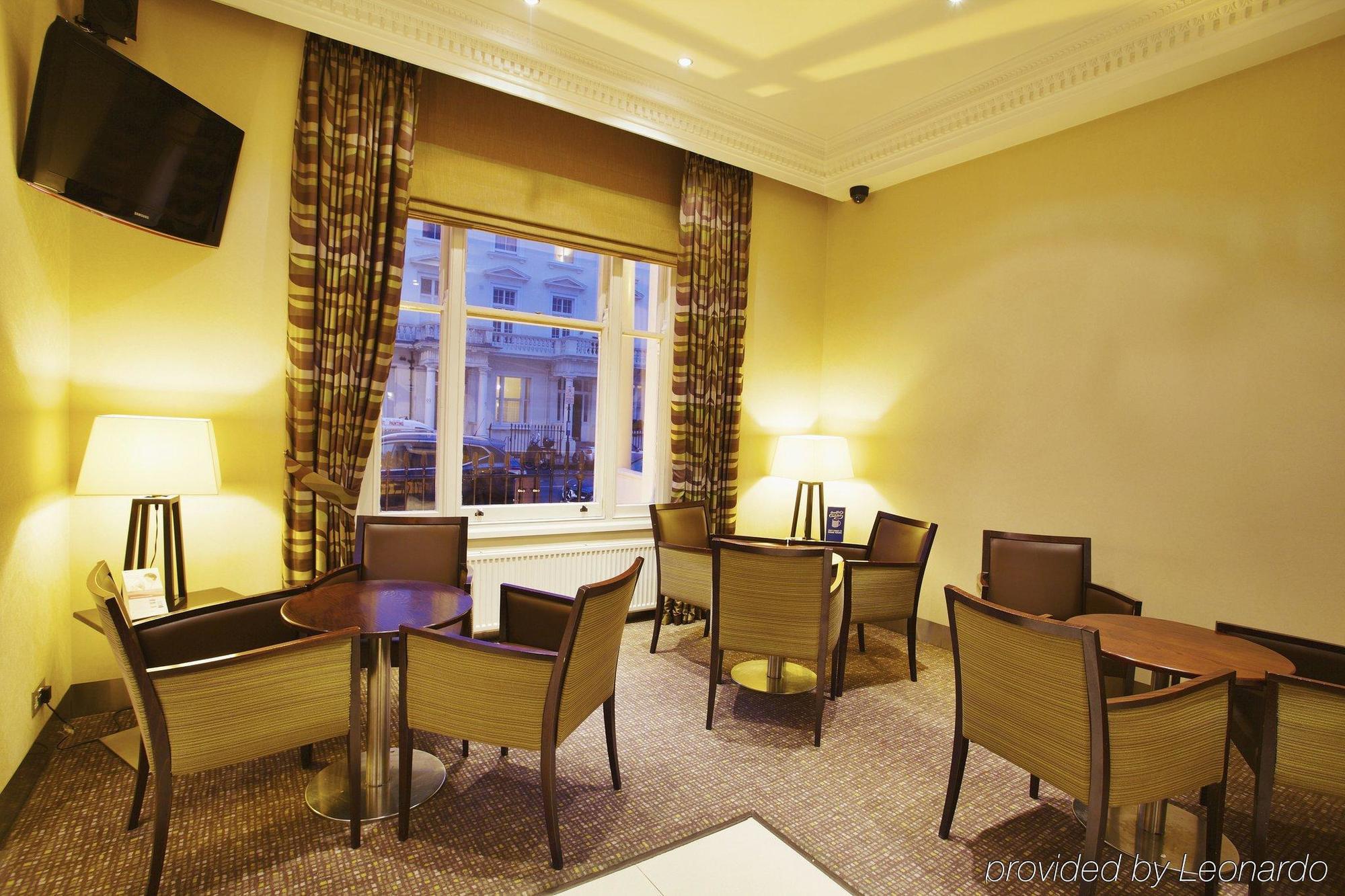 Holiday Inn Express London Victoria By Ihg Exterior foto