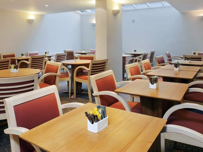 Holiday Inn Express London Victoria By Ihg Exterior foto