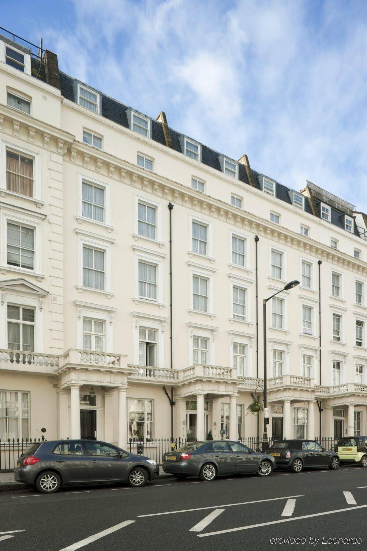Holiday Inn Express London Victoria By Ihg Exterior foto